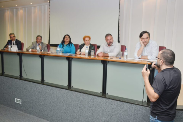 Crescimento descontrolado de faculdades de Medicina preocupa especialistas em Goiás