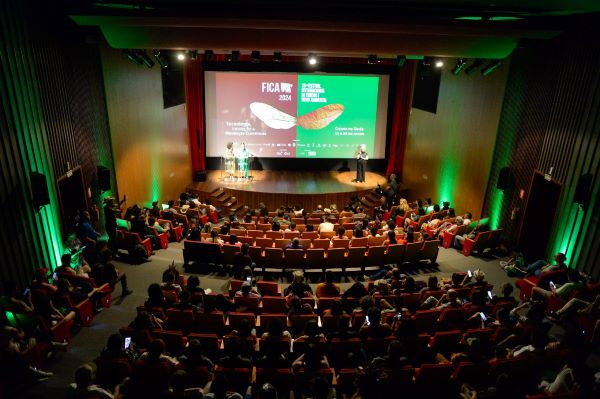 Festivais culturais em Goiás impulsionam economia local e conquistam público, revela pesquisa