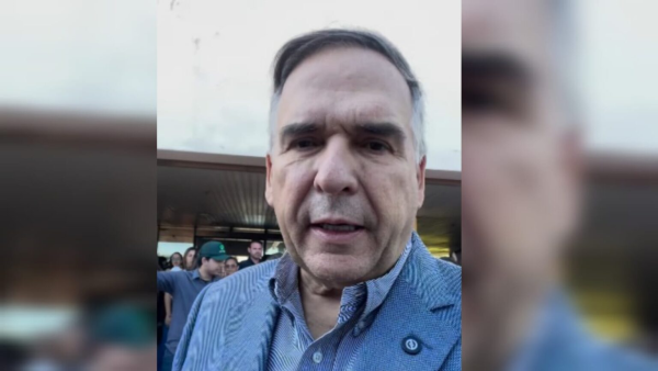 Mabel doa seu salário de prefeito para compra de medicamentos para Saúde de Goiânia