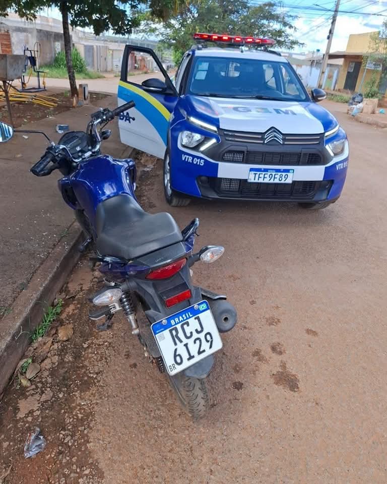 Guarda Municipal de Formosa localiza motocicleta com restrição de furto