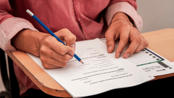 Concurso de Prefeitura em Goiás encerra inscrições nesta quinta (7/8); salários de até R$ 7,3 mil