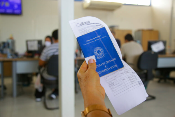 Agências do DF têm quase 700 vagas de emprego disponíveis nesta sexta (19)