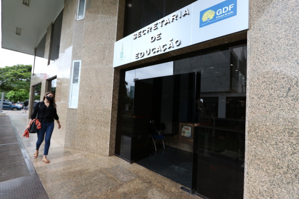 Concurso SEDF é autorizado para 10 mil vagas; edital em 2026!