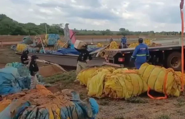 PRF apreende mais de 174 kg de drogas após acidente fatal na BR-364, em Goiás