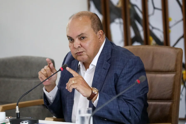 Ibaneis anuncia decreto para organizar gastos públicos em 2026