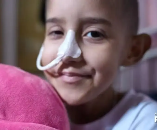 Morre Yasmin Amorim, menina com câncer que teve R$ 2,5 milhões do tratamento desviados