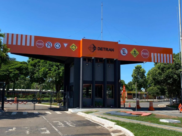 Detran-GO implanta prova teórica on-line para primeira habilitação