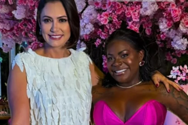 Michelle Bolsonaro parabeniza Jojo Todynho e manda recado a haters