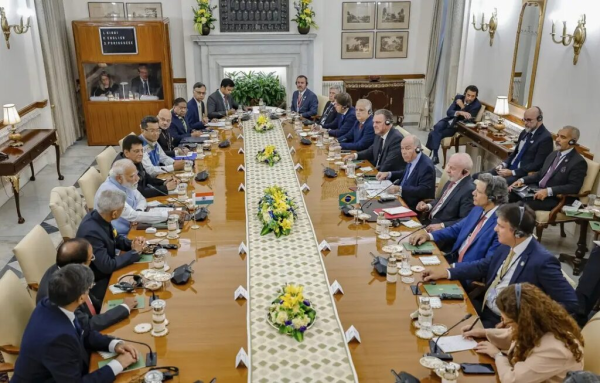 Brasil e Índia fazem parceria para produção de medicamentos