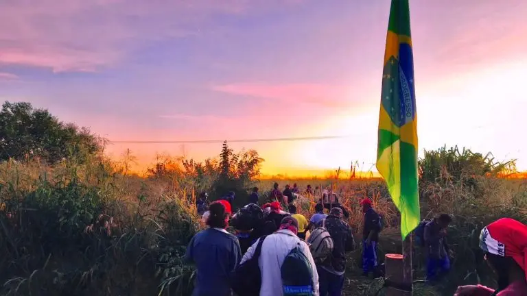 500 mulheres do MST ocupando usina em Goiás